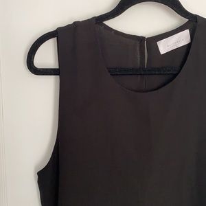 5/$30 Long and sheer top with crop cut lining